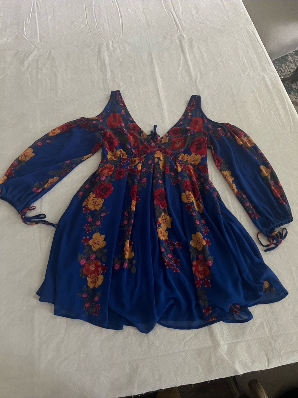 Free People Navy Floral V-Neck Cold-Shoulder Dress